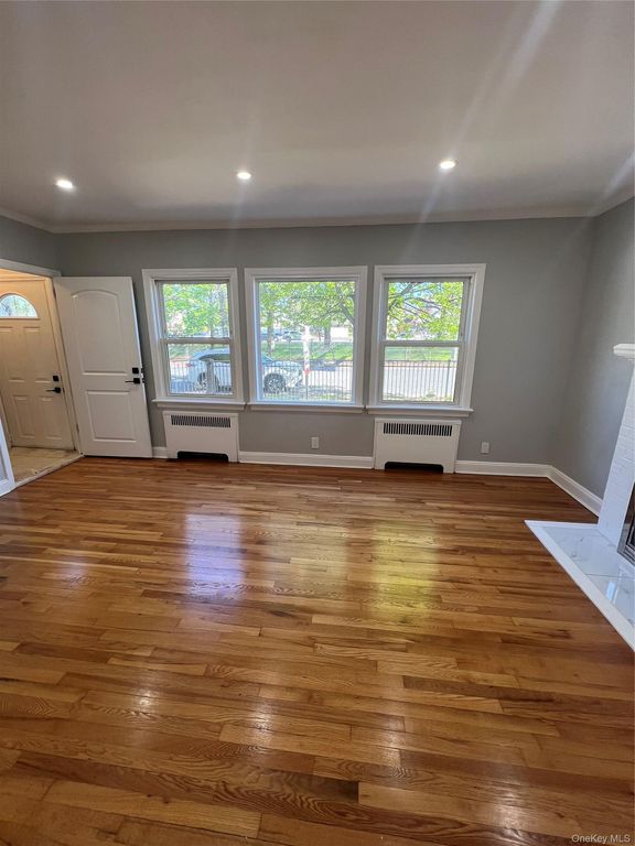 170-31 Grand Central Parkway 1st floor, Jamaica Hills, NY 11432