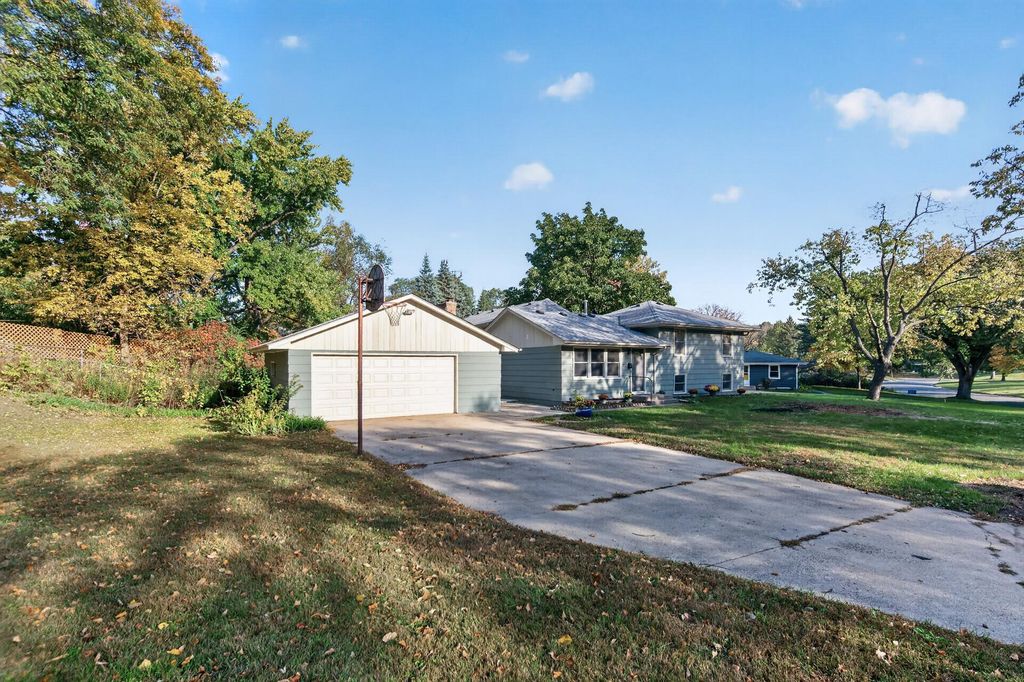11340 Harrison Road, Bloomington, MN 55437 — photo 3