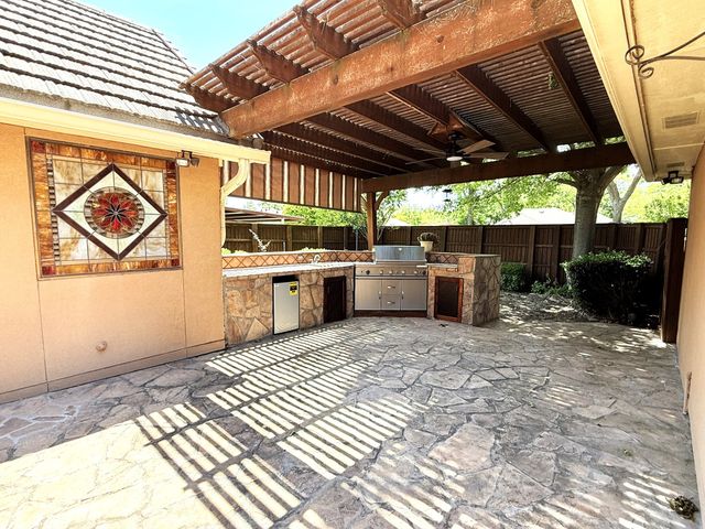3014 Pecan Ridge Drive, Rowlett, TX 75088