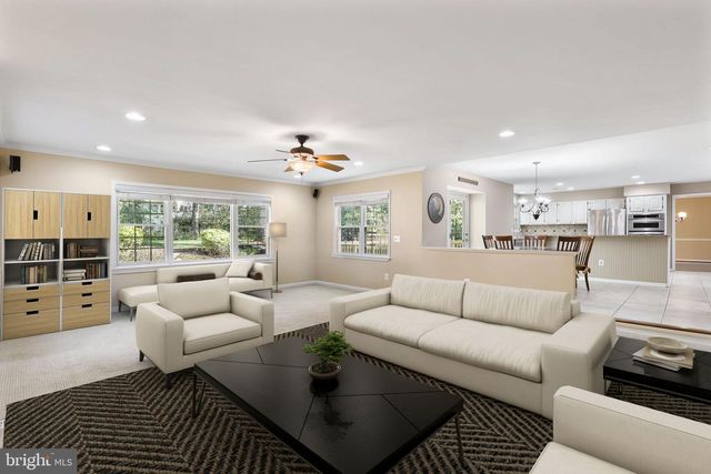 2989 FRANKLIN OAKS DR, Herndon, VA 20171