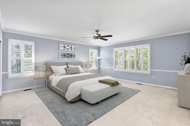 2989 FRANKLIN OAKS DR, Herndon, VA 20171