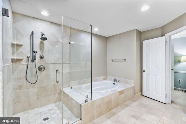 2989 FRANKLIN OAKS DR, Herndon, VA 20171