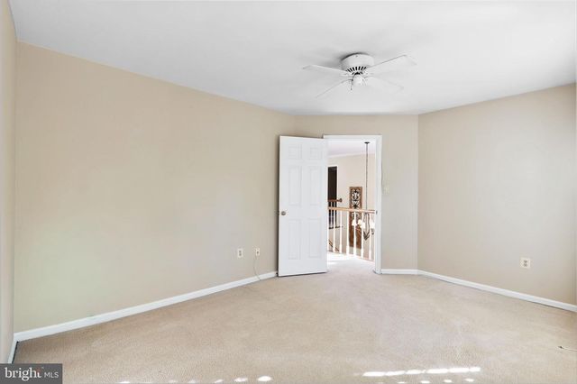 2989 FRANKLIN OAKS DR, Herndon, VA 20171