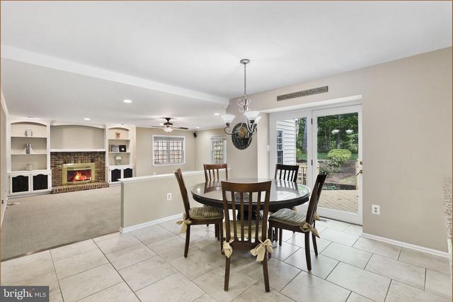 2989 FRANKLIN OAKS DR, Herndon, VA 20171