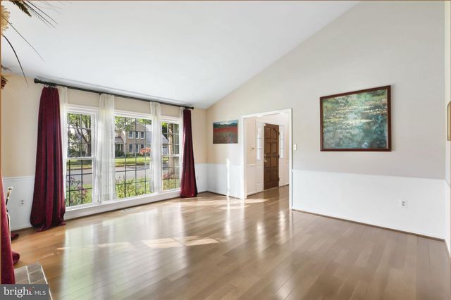 2989 FRANKLIN OAKS DR, Herndon, VA 20171