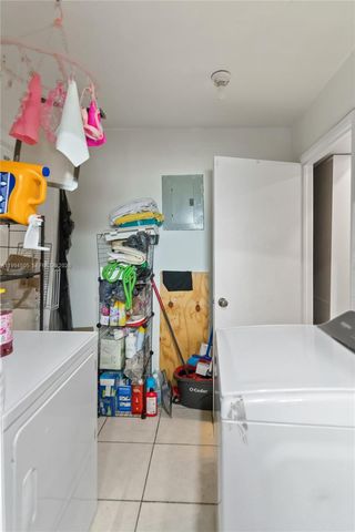 1000 NW 23rd Ter, Pompano Beach, FL 33069