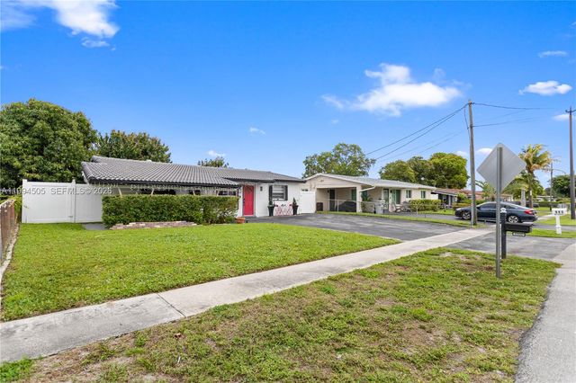 1000 NW 23rd Ter, Pompano Beach, FL 33069