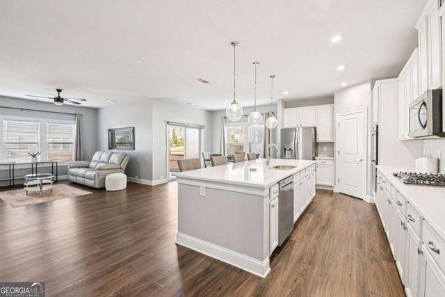 1114 Hibiscus Way SW, Mableton, GA 30126