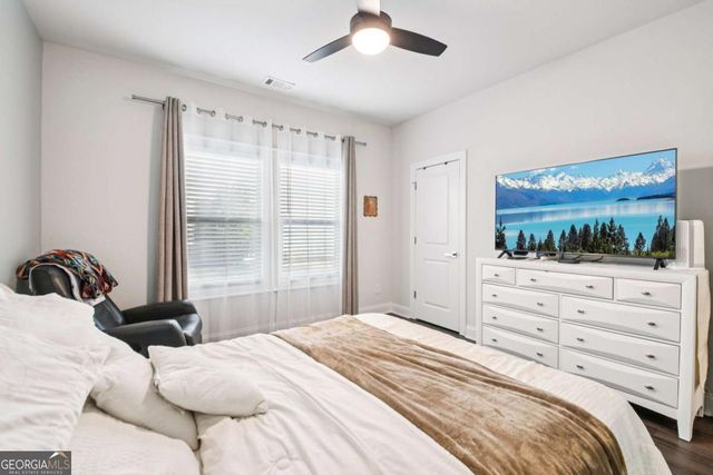 1114 Hibiscus Way SW, Mableton, GA 30126