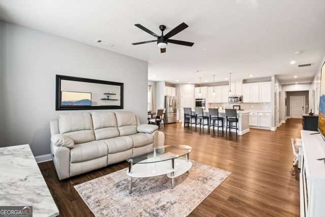 1114 Hibiscus Way SW, Mableton, GA 30126