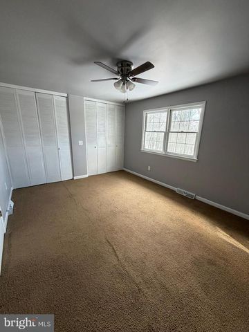 1243 PEGGY DR, Hummelstown, PA 17036