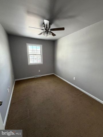 1243 PEGGY DR, Hummelstown, PA 17036