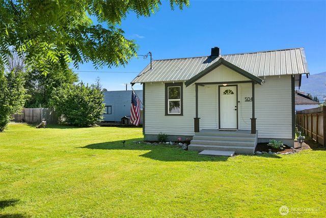 504 W 1st Street, Nooksack, WA 98276