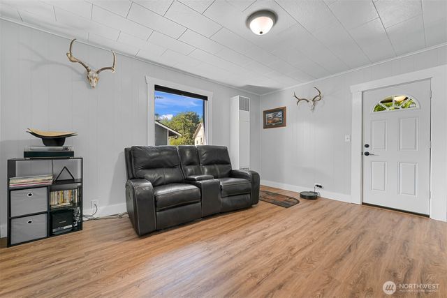 504 W 1st Street, Nooksack, WA 98276