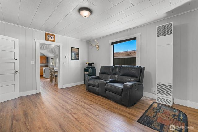 504 W 1st Street, Nooksack, WA 98276