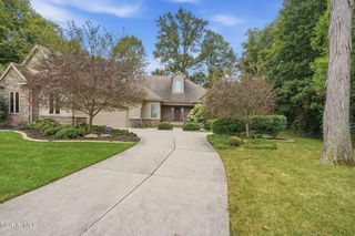 4068 Deer Ravine Court, Maumee, OH 43537