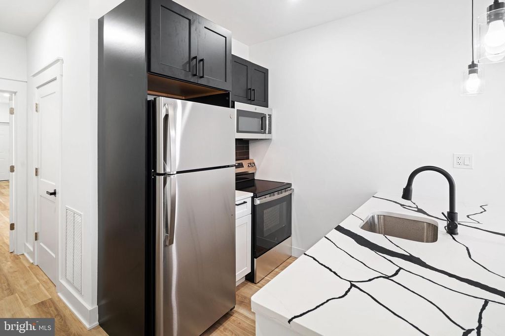 2236 MOORE ST, PHILADELPHIA, PA 19145 — photo 3