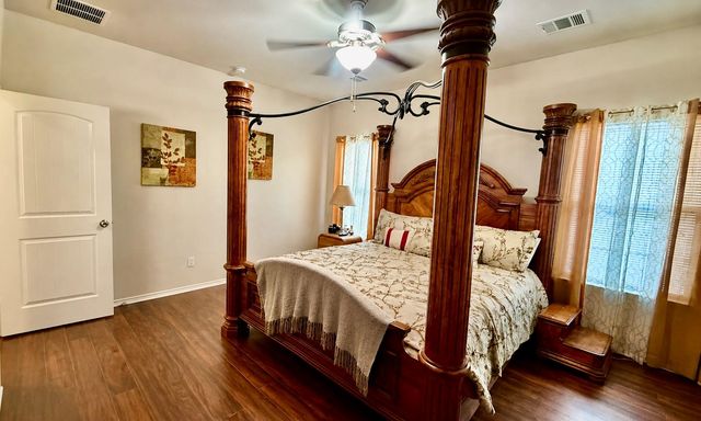 18309 Windtree LN, Elgin, TX 78621