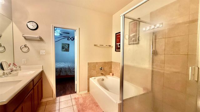 18309 Windtree LN, Elgin, TX 78621