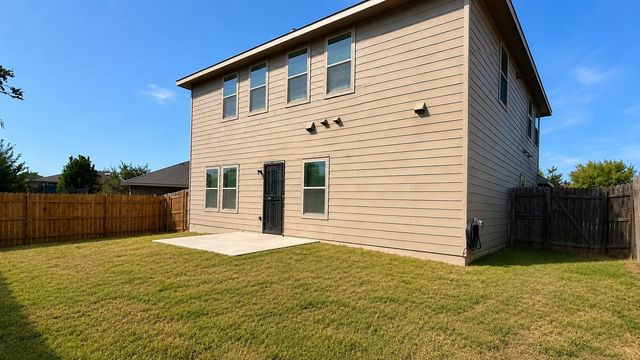 18309 Windtree LN, Elgin, TX 78621