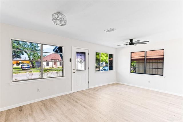 712 S 24th Street S, Mcallen, TX 78501