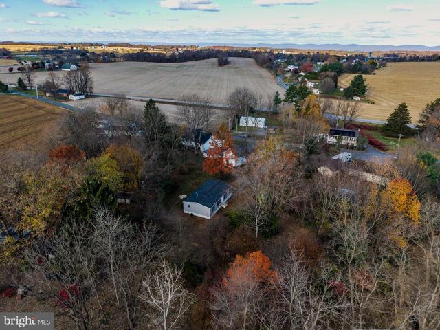 1323 CHURCH STREET ST, Carlisle, PA 17015