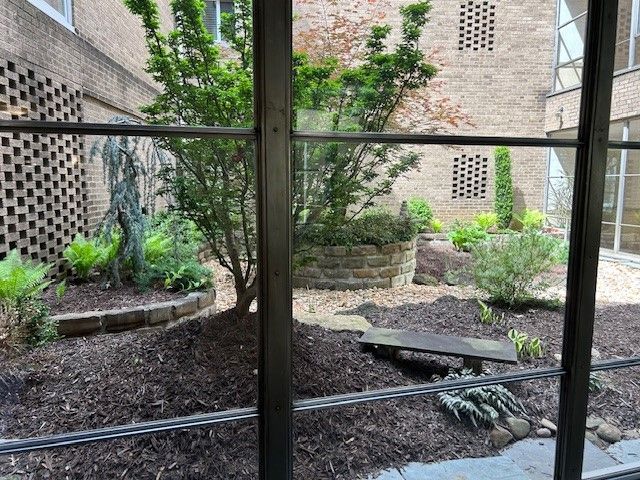 5100 5th Ave 301, Shadyside, PA 15232