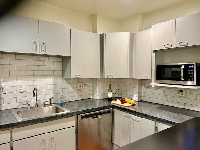 5100 5th Ave 301, Shadyside, PA 15232