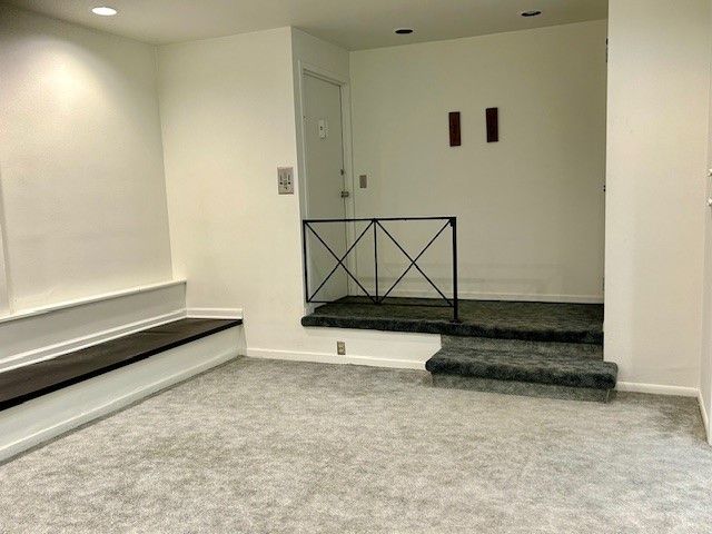 5100 5th Ave 301, Shadyside, PA 15232