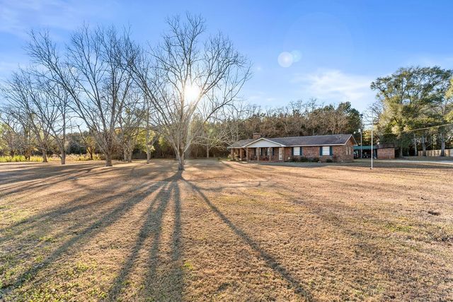 3569 Enterprise Rd, Geneva, AL 36340