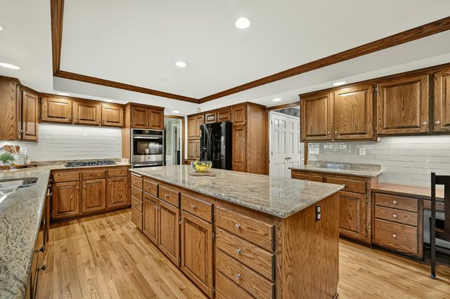 2565 Northridge Lane NE, Rochester, MN 55906