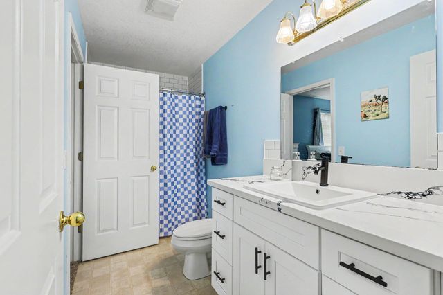1270 Holiday Street, Muskegon, MI 49442