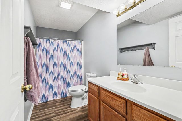 1270 Holiday Street, Muskegon, MI 49442