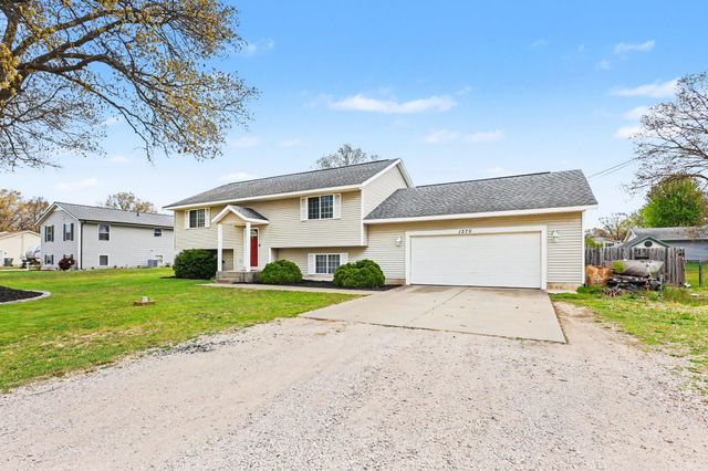 1270 Holiday Street, Muskegon, MI 49442