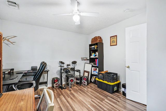 1270 Holiday Street, Muskegon, MI 49442
