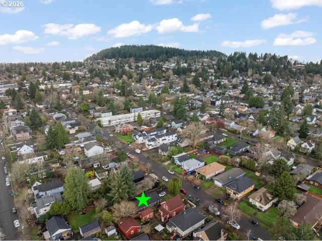 132 Ne 78TH Ave Ne, Portland, OR 97213