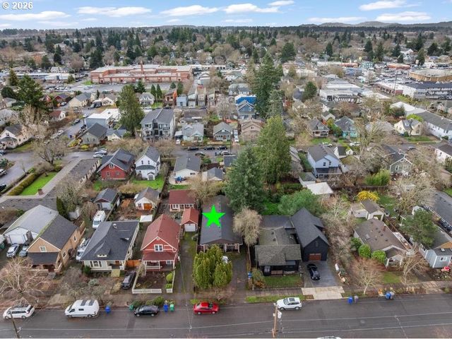 132 Ne 78TH Ave Ne, Portland, OR 97213