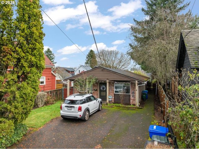 132 Ne 78TH Ave Ne, Portland, OR 97213