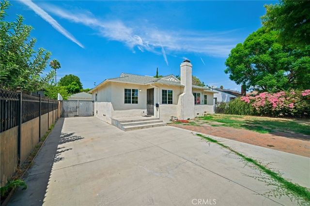 7419 Gaviota Avenue, Van Nuys, CA 91406