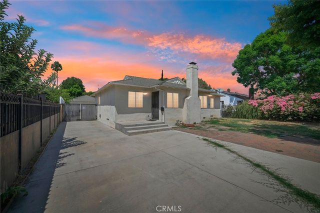 7419 Gaviota Avenue, Van Nuys, CA 91406