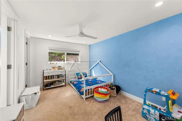 912 Honeywood Rd, Los Angeles, CA 90049