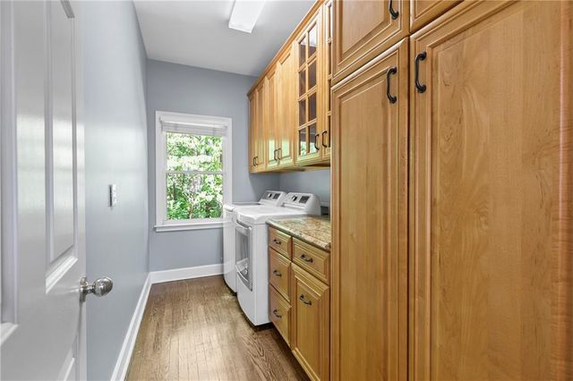 2135 Whittingham Court, Roswell, GA 30075