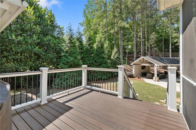 2135 Whittingham Court, Roswell, GA 30075