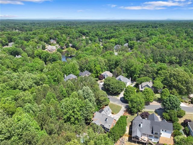 2135 Whittingham Court, Roswell, GA 30075