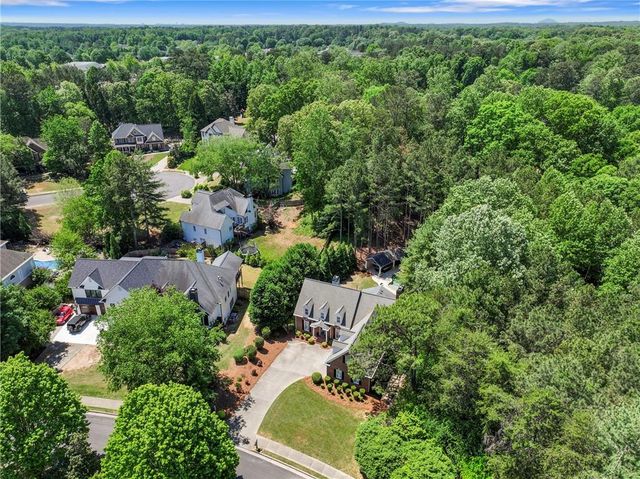 2135 Whittingham Court, Roswell, GA 30075