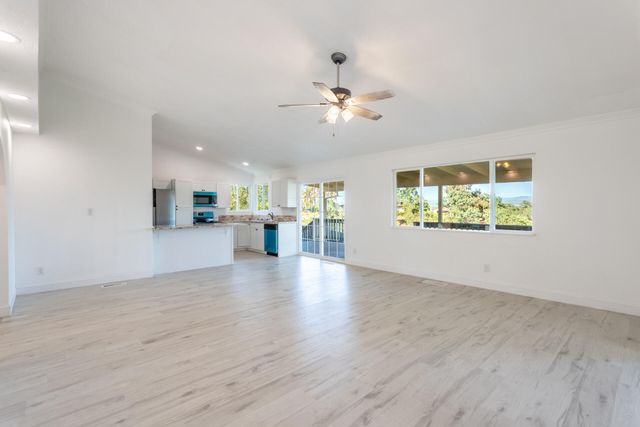 19998 Indian Tom Drive, Cottonwood, CA 96022