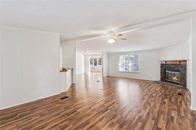 102 Touchstone Drive, Brunswick, GA 31525