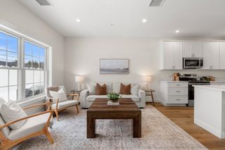 15 Suffolk Drive # 5, Concord, NH 03303