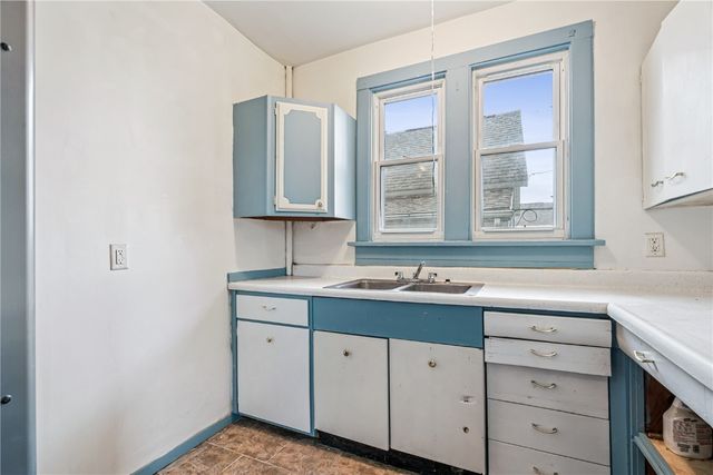 835 10th Street SW, Cedar Rapids, IA 52404