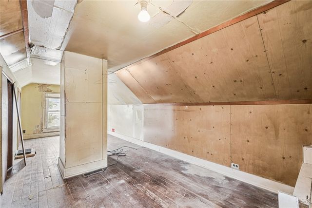 835 10th Street SW, Cedar Rapids, IA 52404